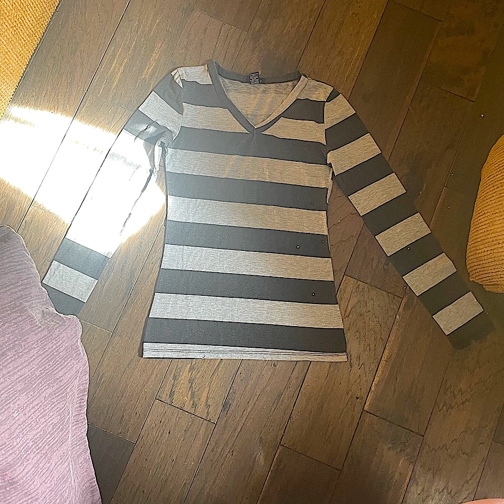 Rue21 Black and Gray Striped Long Sleeve Tee